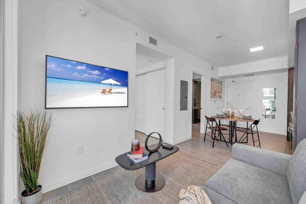 Breathtaking 1Br In The Heart Miami Apartment Exterior photo