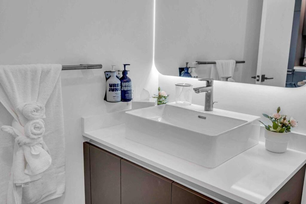 Breathtaking 1Br In The Heart Miami Apartment Exterior photo