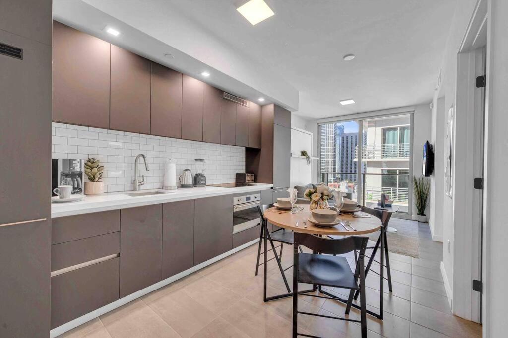 Breathtaking 1Br In The Heart Miami Apartment Exterior photo